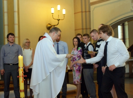 Apliecību saņemot