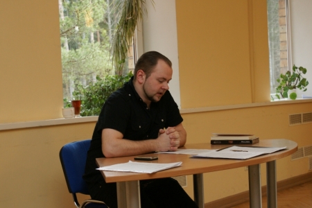 Lekciju par lūgšanu praksi lasa teologs Edmunds Vilza
