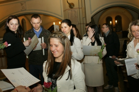 Kristību apliecību saņemot