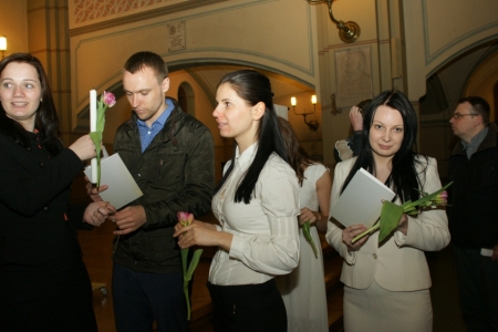 Kristību apliecības saņemot