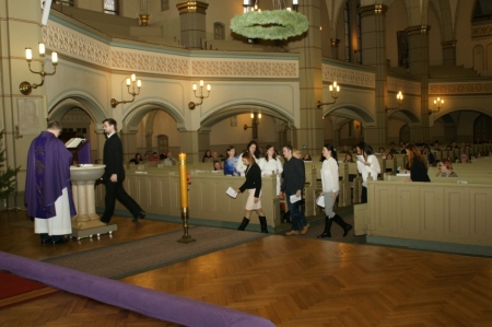 Kristības un iesvētības Adventā