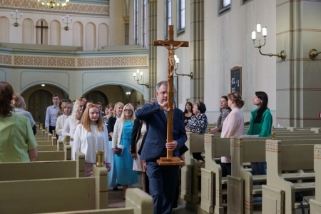 Iesvētāmo procesija