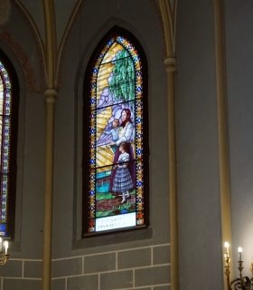 Sv. Annas baznīca. Vitrāža