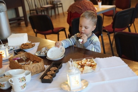 Sadraudzība pēc dievkalpojuma