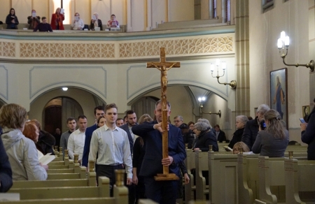 Iesvētības 3. Adventē