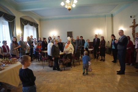 Sadraudzība pēc dievkalpojuma