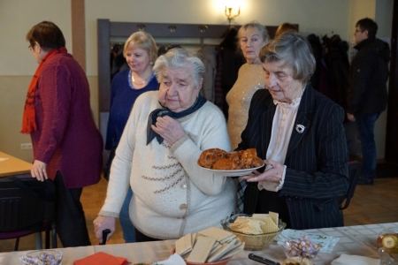 Sadraudzība pēc dievkalpojuma