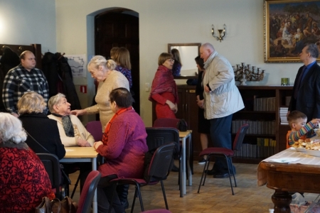 Sadraudzība pēc dievkalpojuma