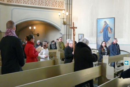 Pūpolu svētdienas procesija