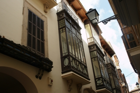 Tradicionālie balkoni